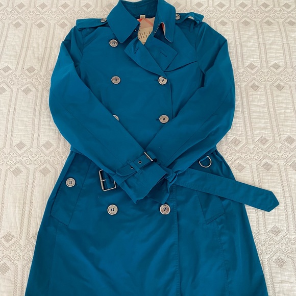 Authentic Burberry trench coat size 2